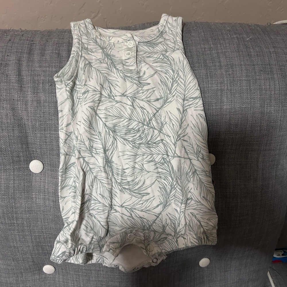 goumi quick change romper in coastal